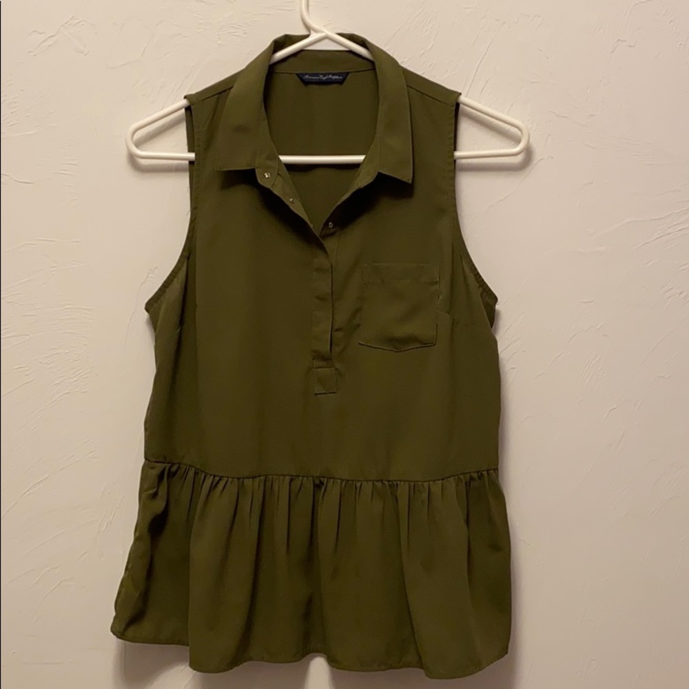 American Eagle ruffle top